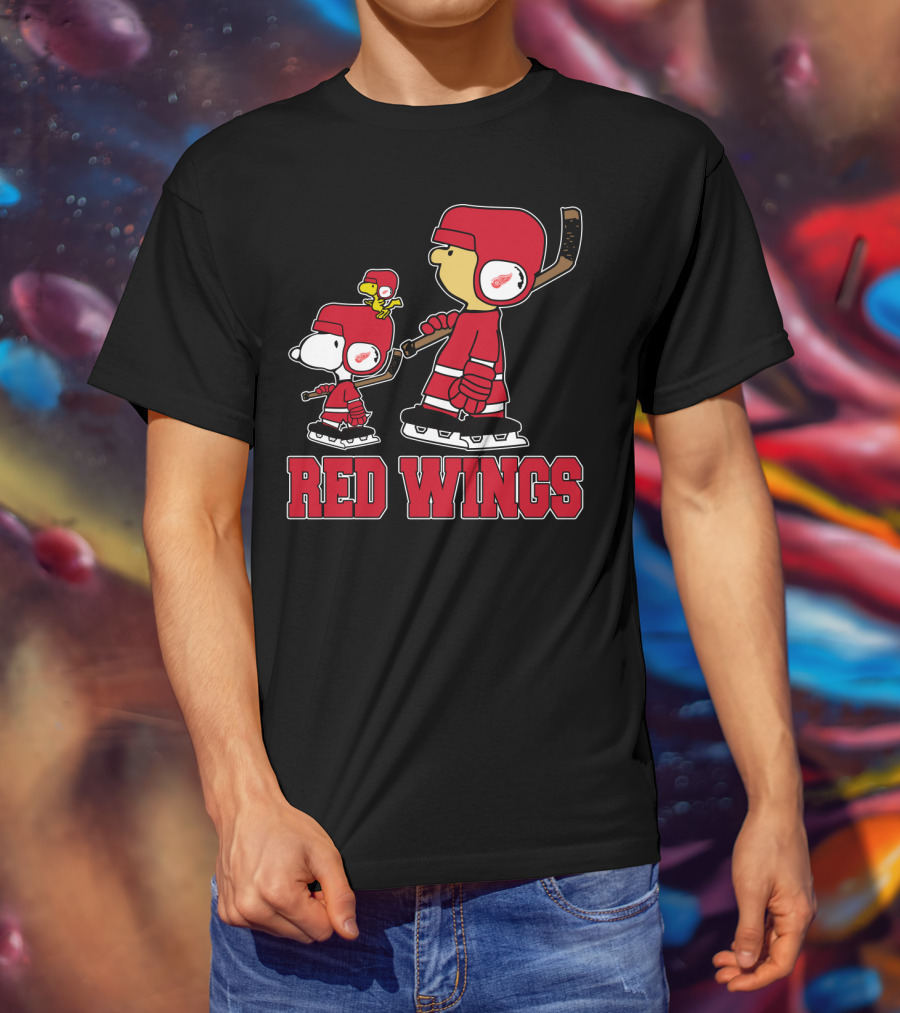 Snoopy And Detroit Red Wings Ice Hockey Fan Team-Up T-Shirt