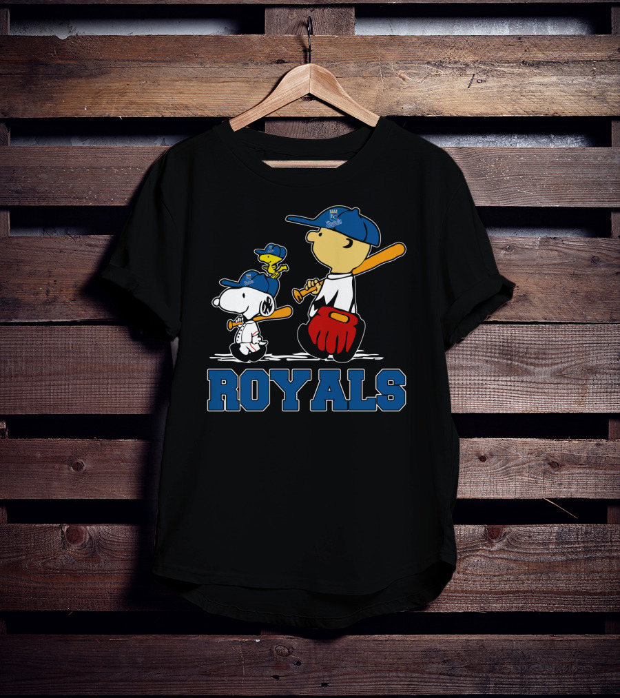 Royals Fans With Snoopy Woodstock And Charlie Brown Peanuts Baseball Theme T-Shirt