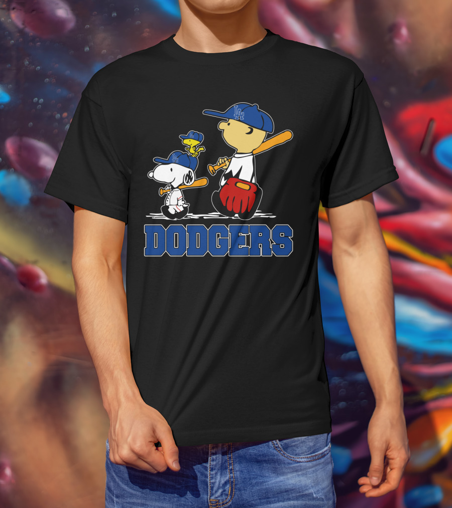 Snoopy Dodgers Fans La Baseball Peanuts Charlie Brown Woodstock T-Shirt