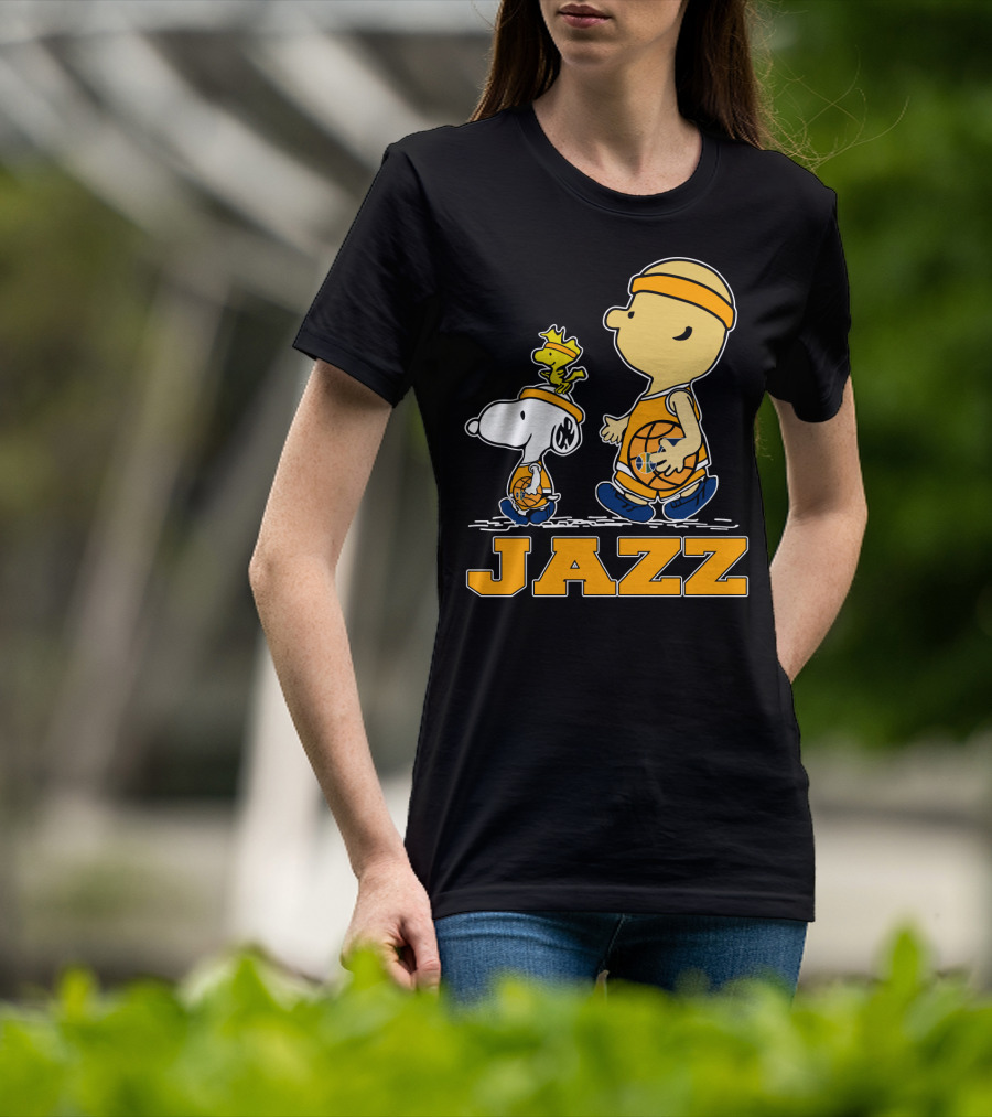 Snoopy And Woodstock With Basketball For Utah Jazz Fans T-Shirt