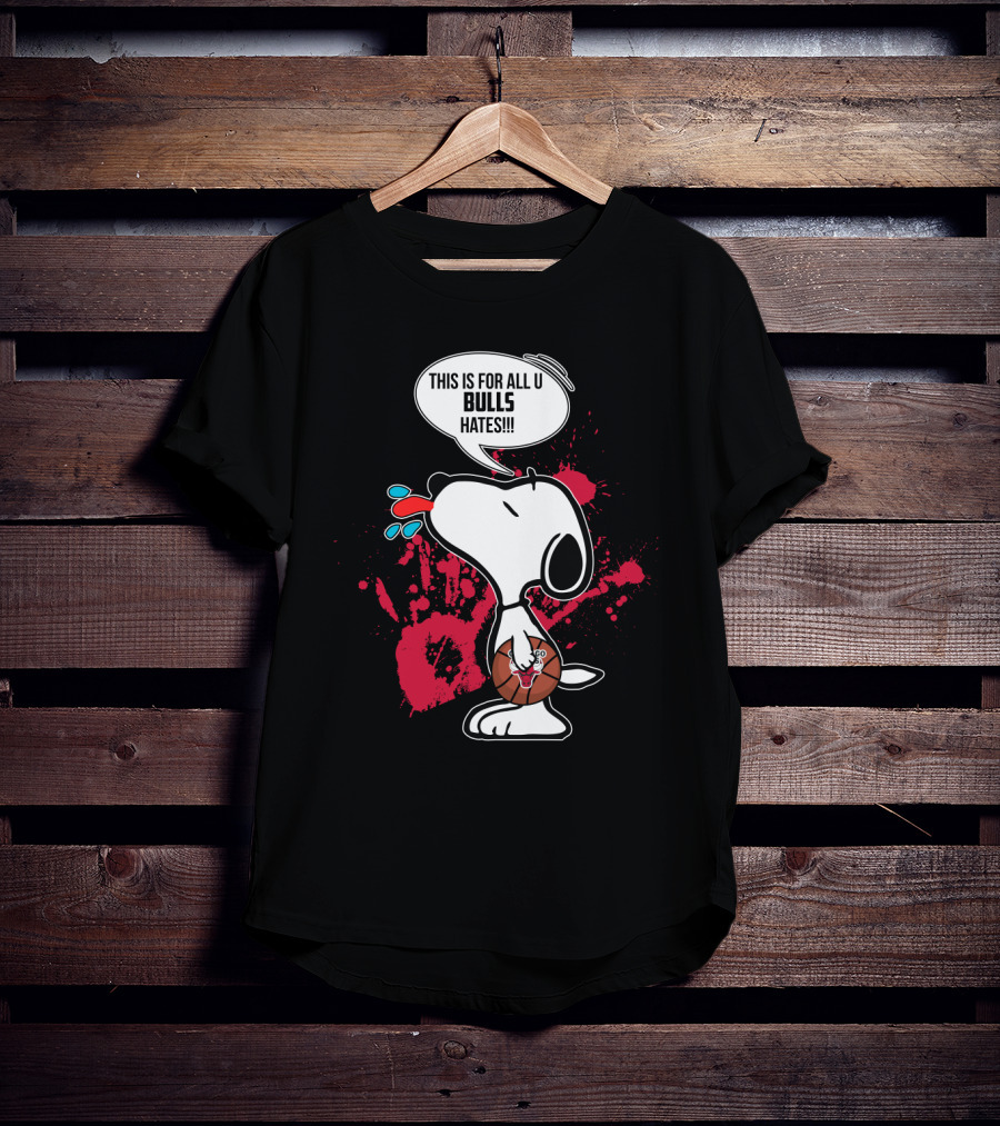 Snoopy Chicago Bulls Fan Team Spirit T-Shirt