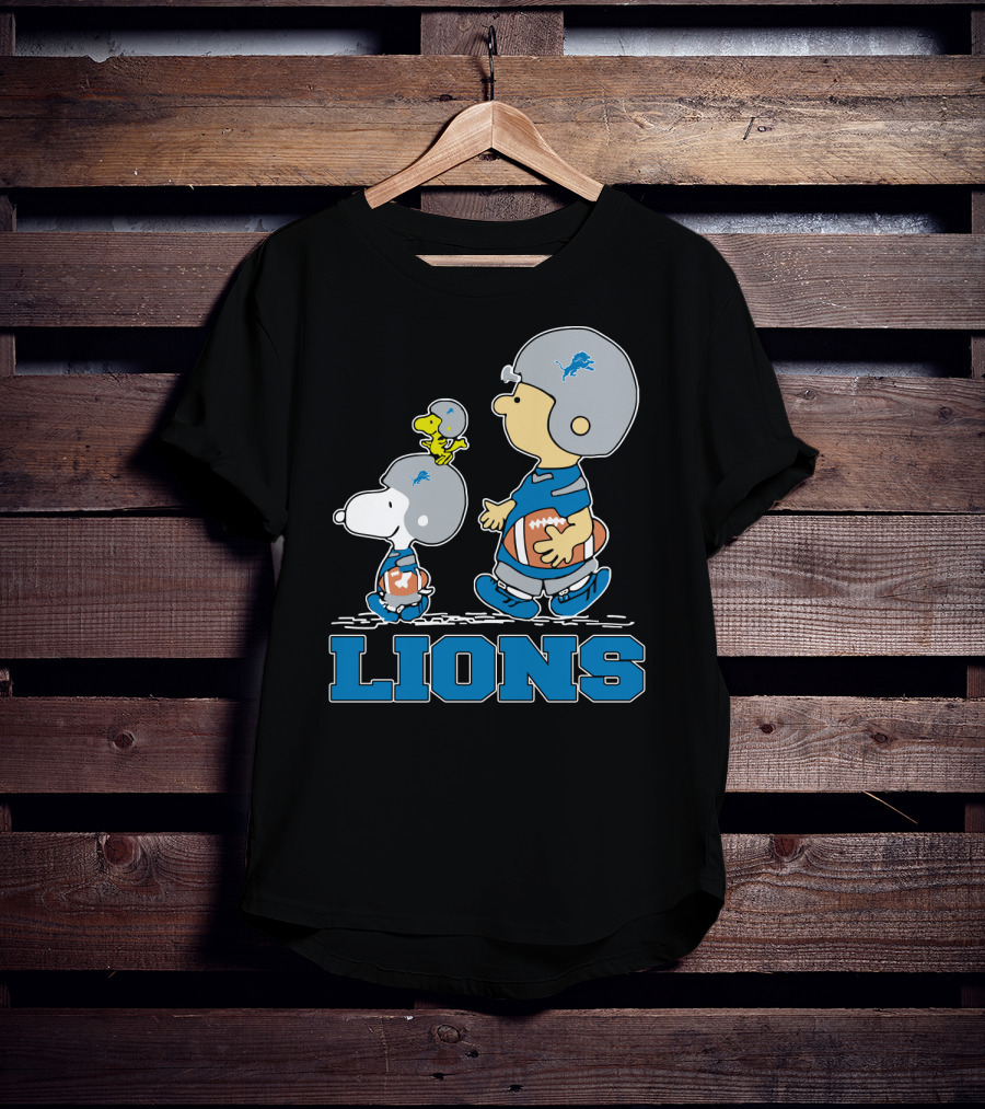 Snoopy And Woodstock With Detroit Lions Football Fans T-Shirt