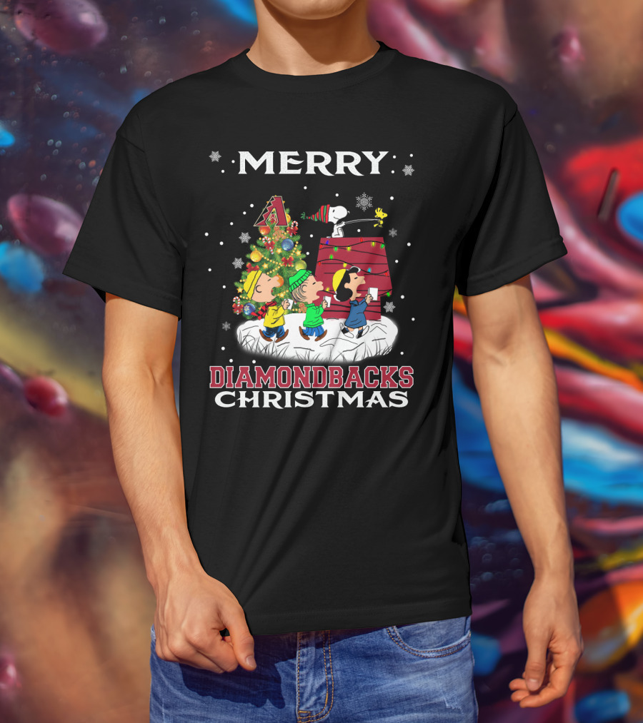 Merry Arizona Diamondbacks Christmas Snoopy Woodstocks Tree Lucy Blanket T-Shirt
