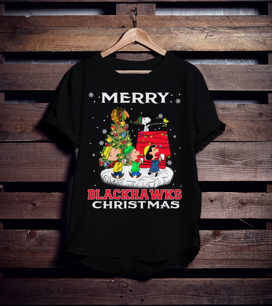 Merry Chicago Blackhawks Christmas With Snoopy And Friends T-Shirt
