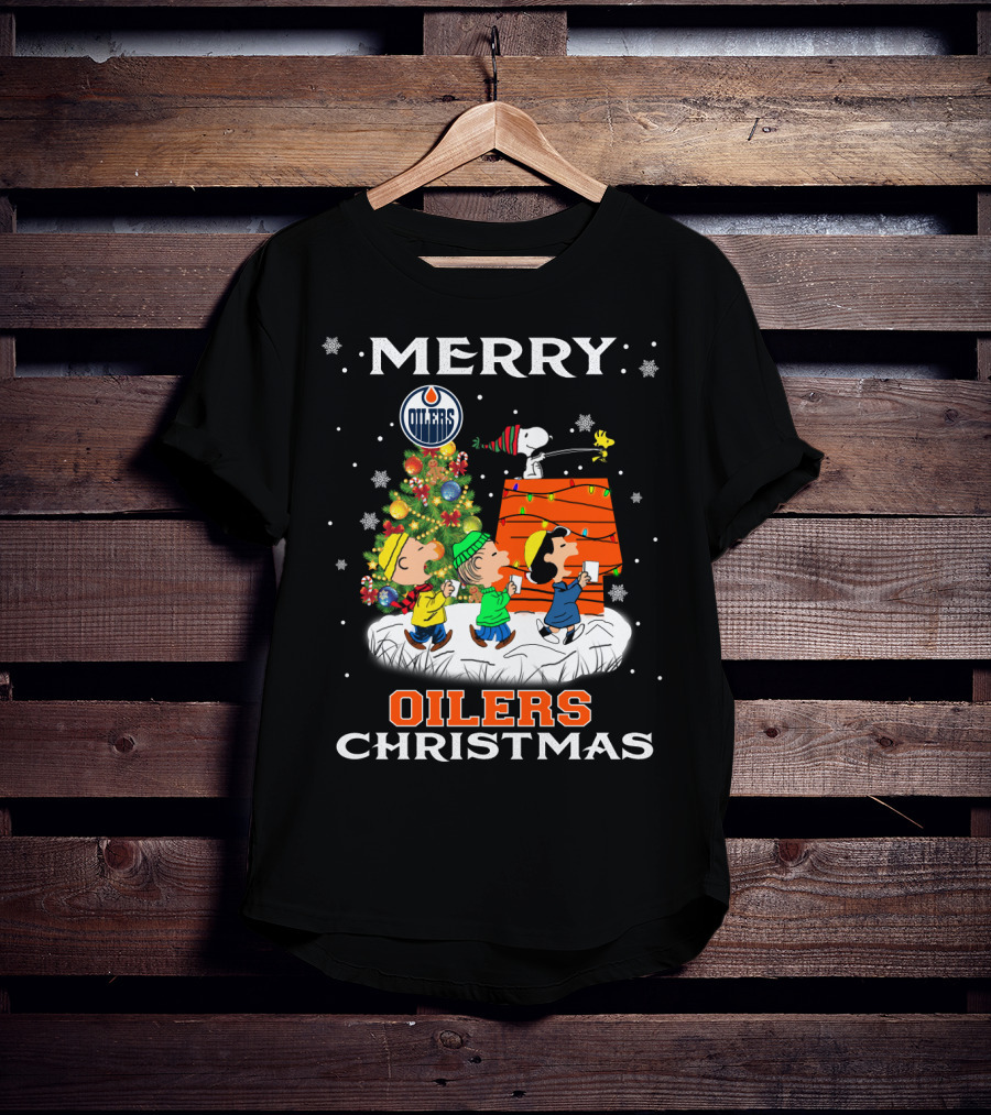 Merry Edmonton Oilers Christmas Snoopy Fans Peanuts Tree Charlie Brown Snoopy Woodstock T-Shirt