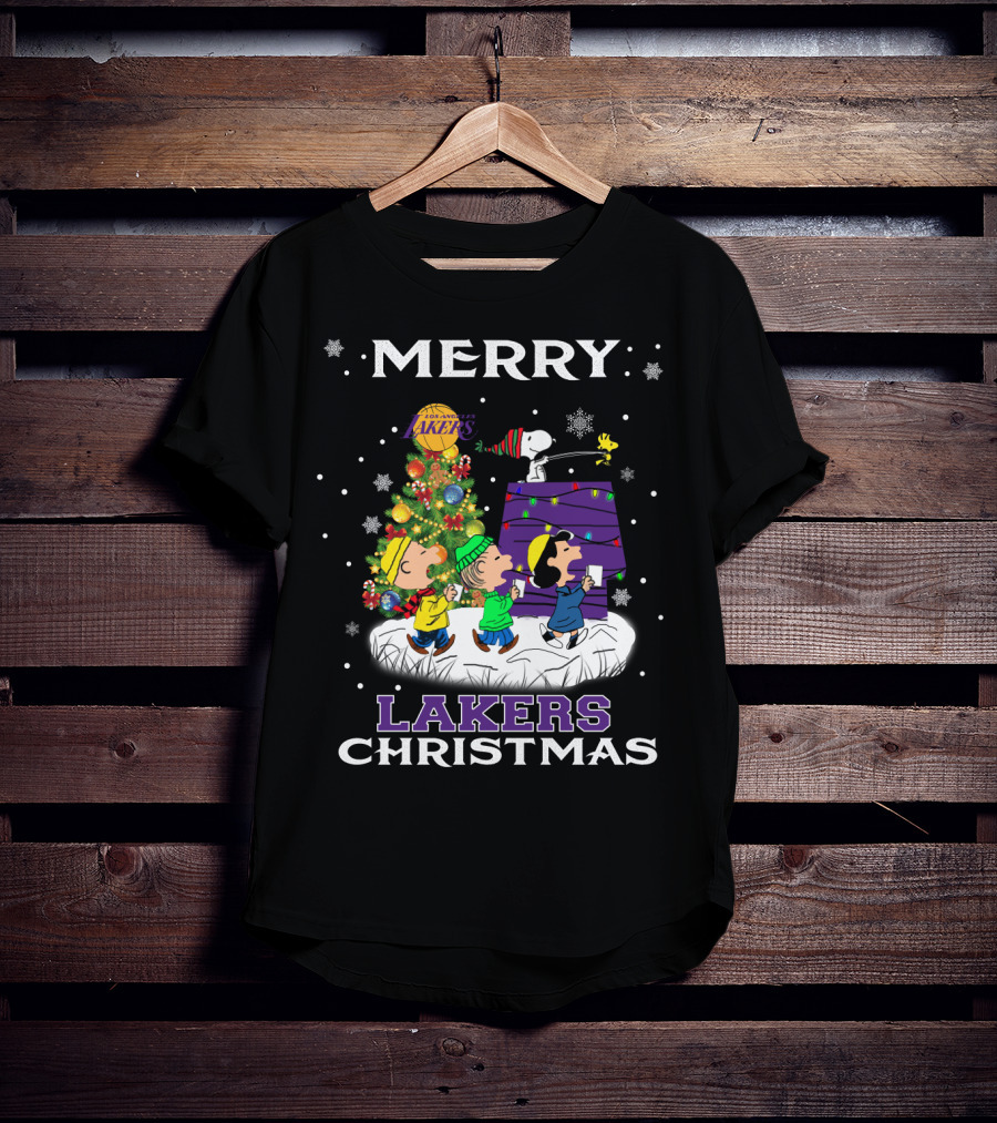Merry Lakers Christmas Snoopy Peanuts Tree Festive Scene T-Shirt