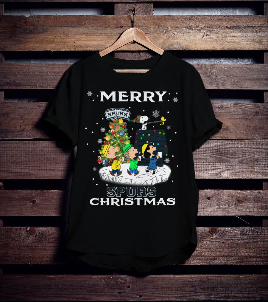 Merry San Antonio Spurs Christmas Snoopy And Peanuts Caroling T-Shirt