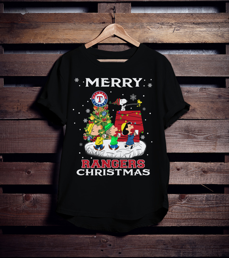 Merry Texas Rangers Christmas With Snoopy And Friends T-Shirt