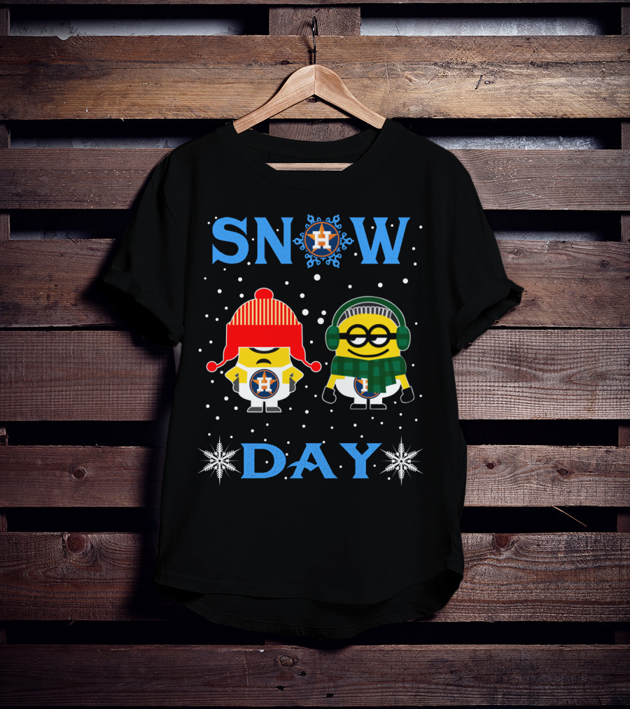 Snow Day Featuring Houston Astros And Minion Fans In Winter Gear T-Shirt