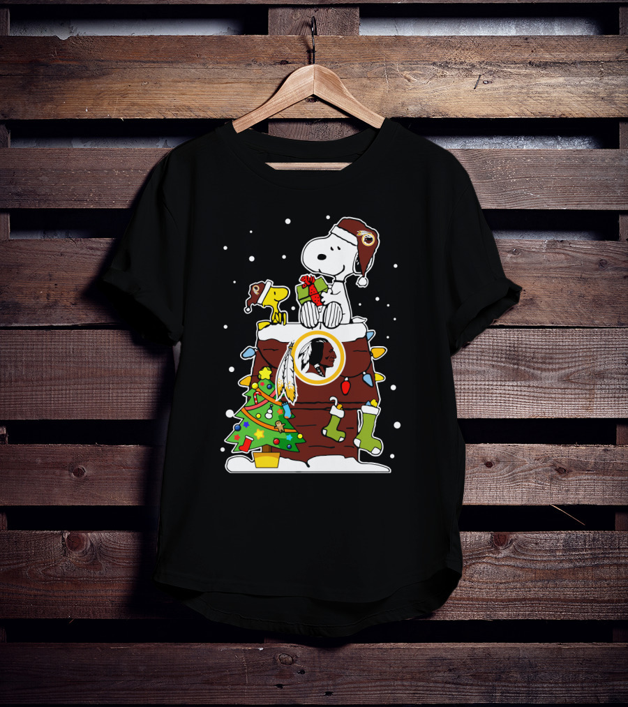 Washington Redskins Snoopy And Woodstock Christmas Theme T-Shirt