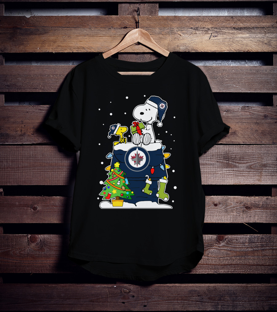 Winnipeg Jets Snoopy Christmas Hockey Fan T-Shirt