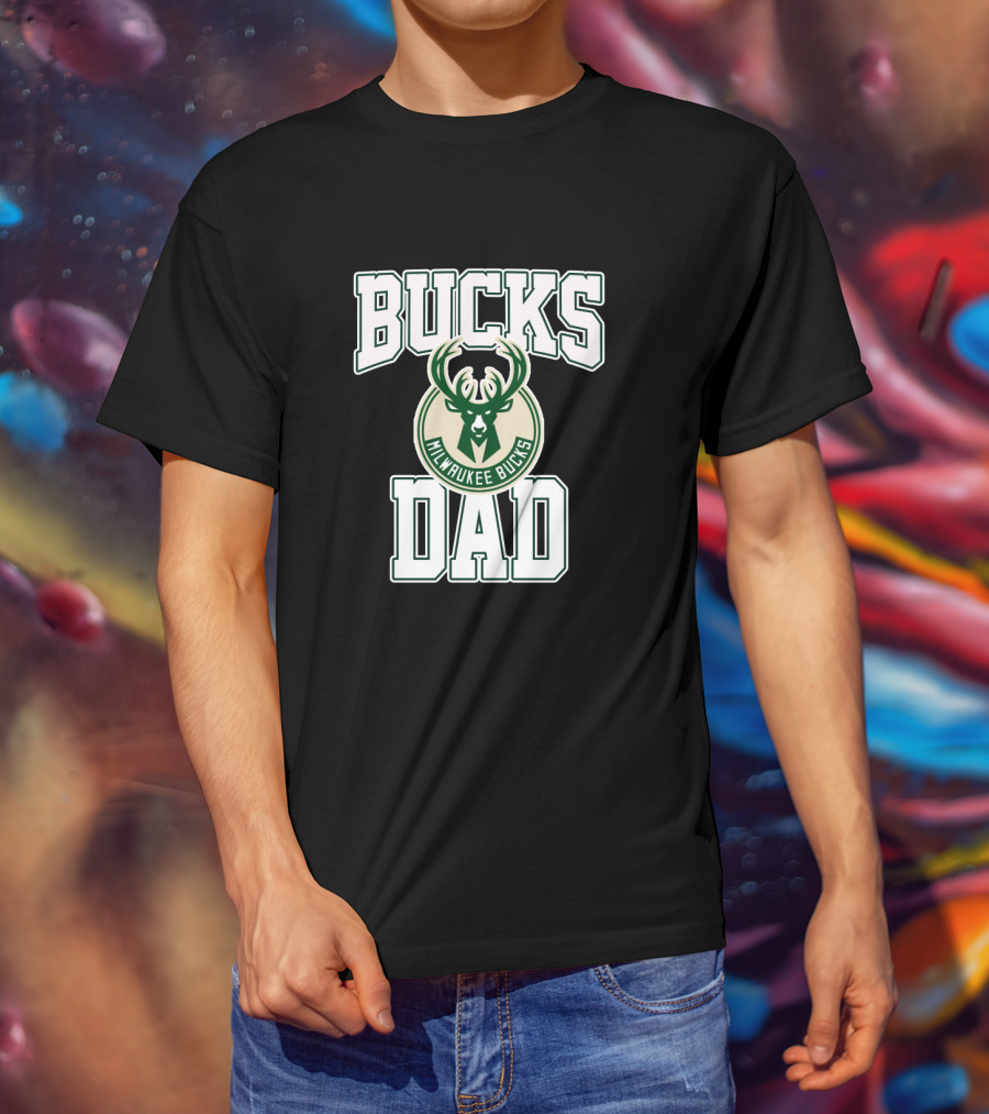 Milwaukee Bucks Dad Father's Day Bucks Dad T-Shirt