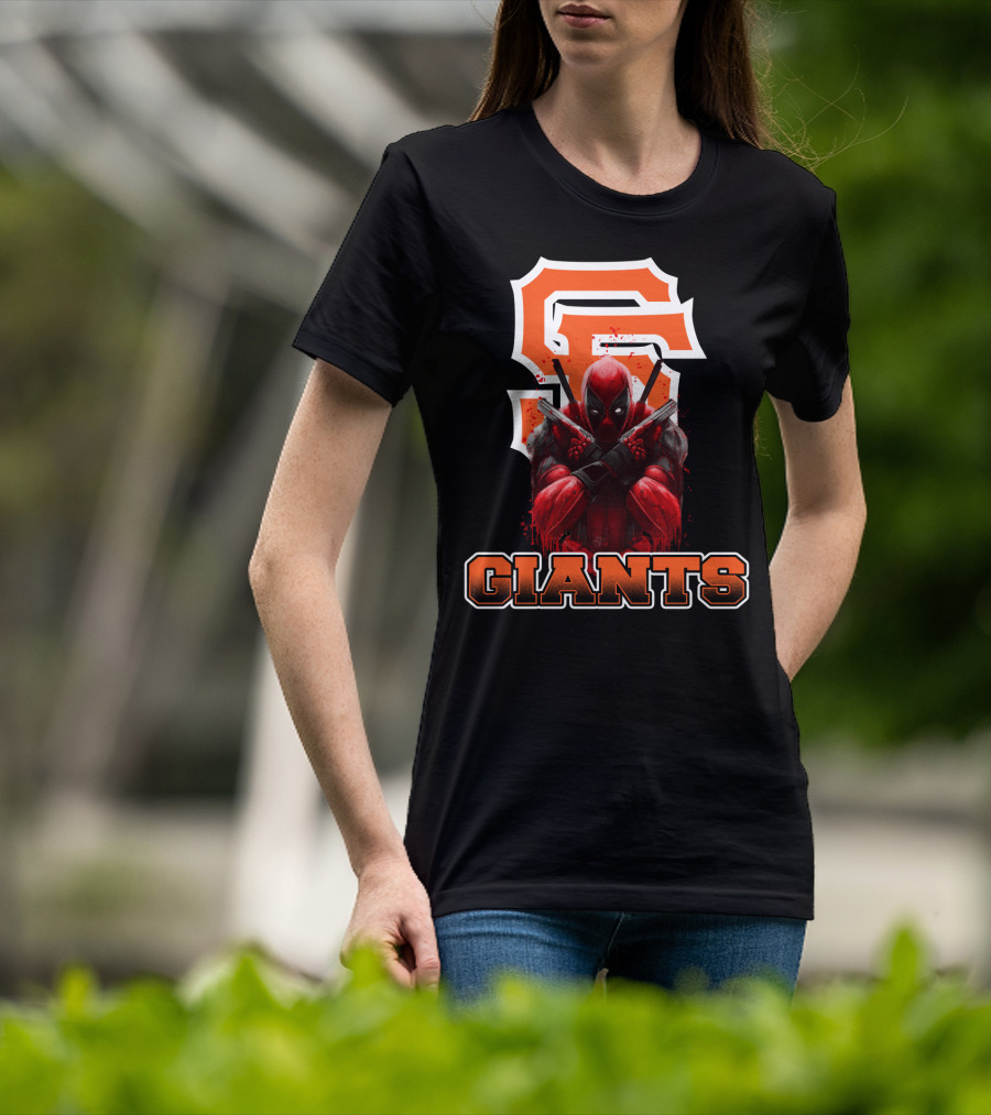San Francisco Giants Deadpool Crossover Fans T-Shirt