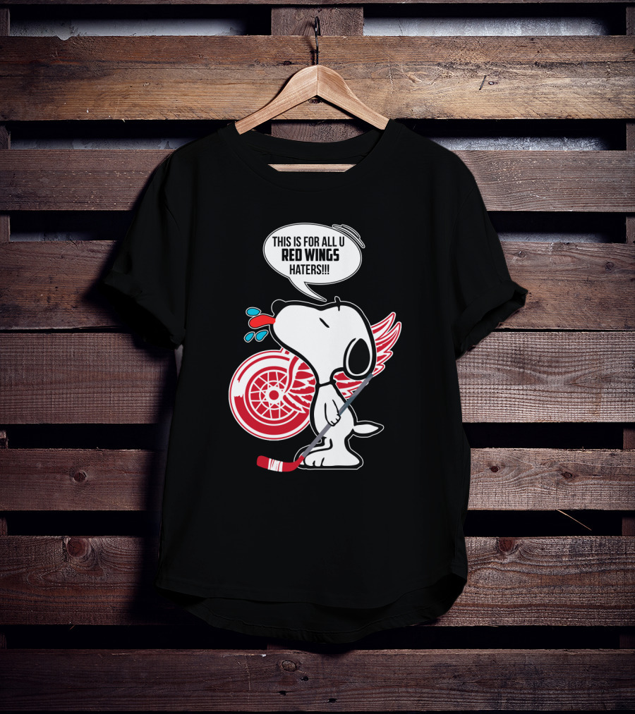 Snoopy Shows Love With Detroit Red Wings Logo And Hockey Stick T-Shirt
