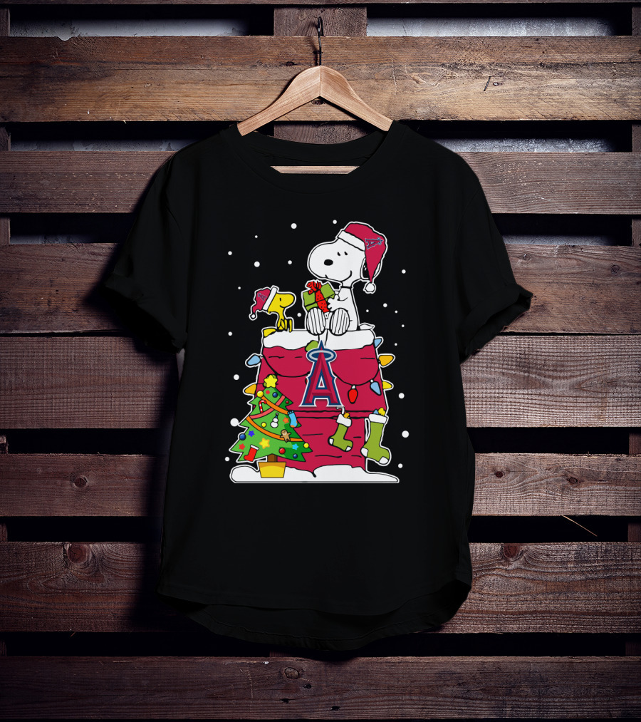 Los Angeles Angels Christmas Snoopy And Woodstock With Santa Hats And Gifts T-Shirt