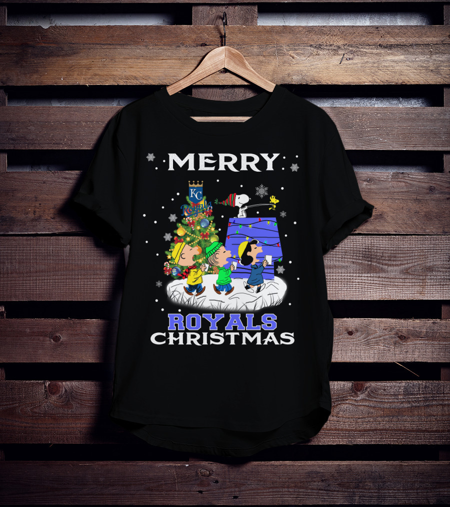 Kansas City Royals Christmas With Snoopy And Friends - Merry Festive T-Shirt