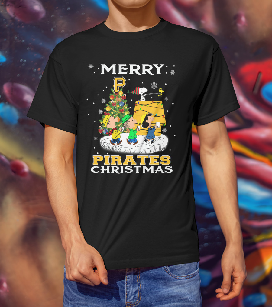 Merry Pittsburgh Pirates Christmas With Snoopy And Peanuts Characters T-Shirt