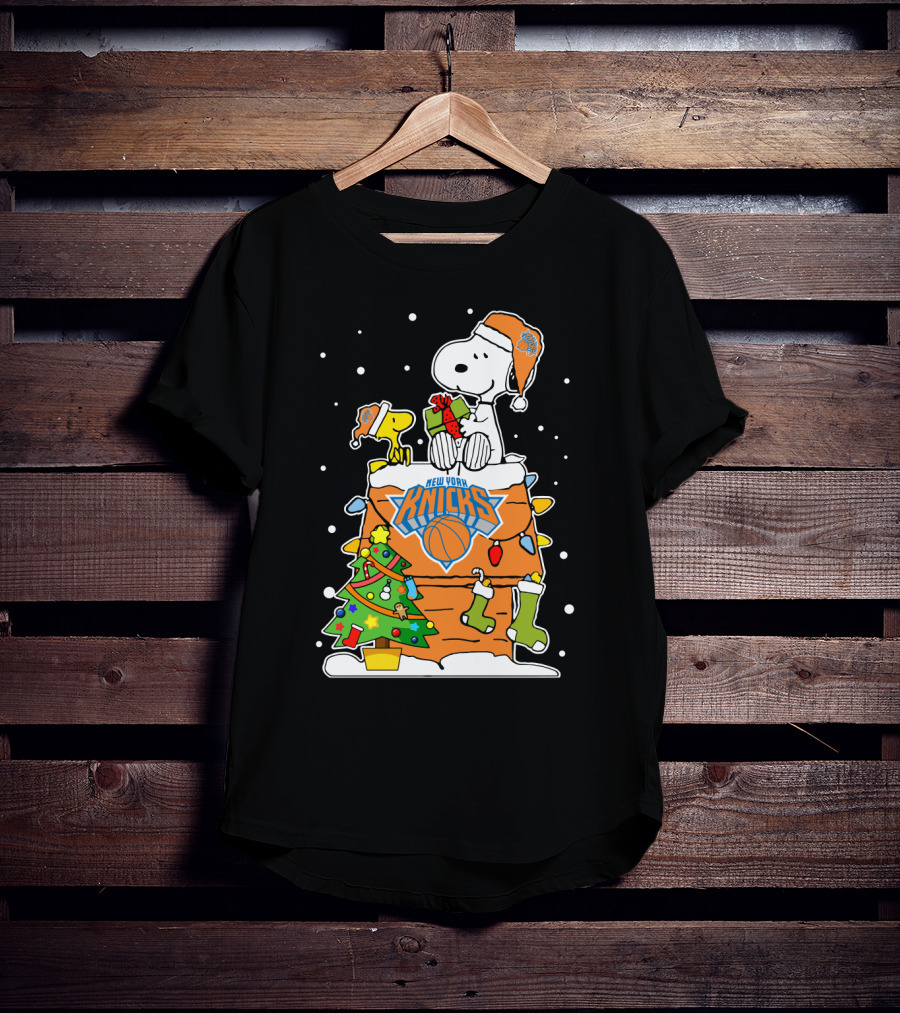 New York Knicks Snoopy Christmas Fanatics Delight T-Shirt