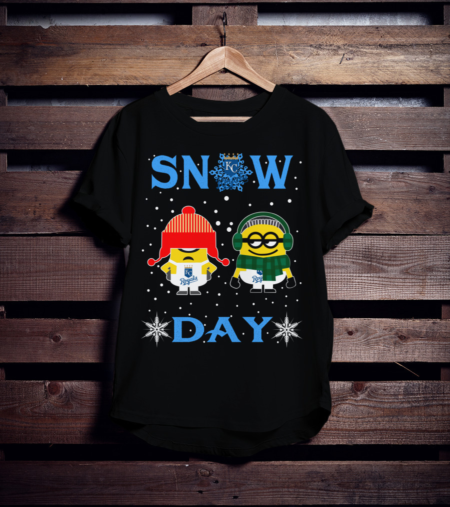 Kansas City Royals Snow Day Minions Winter Fun T-Shirt