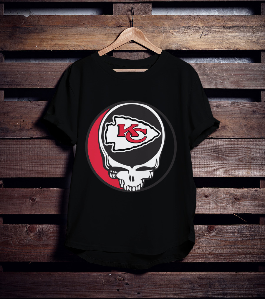 Kansas City Chiefs Skull Logo Fusion With Grateful Dead T-Shirt
