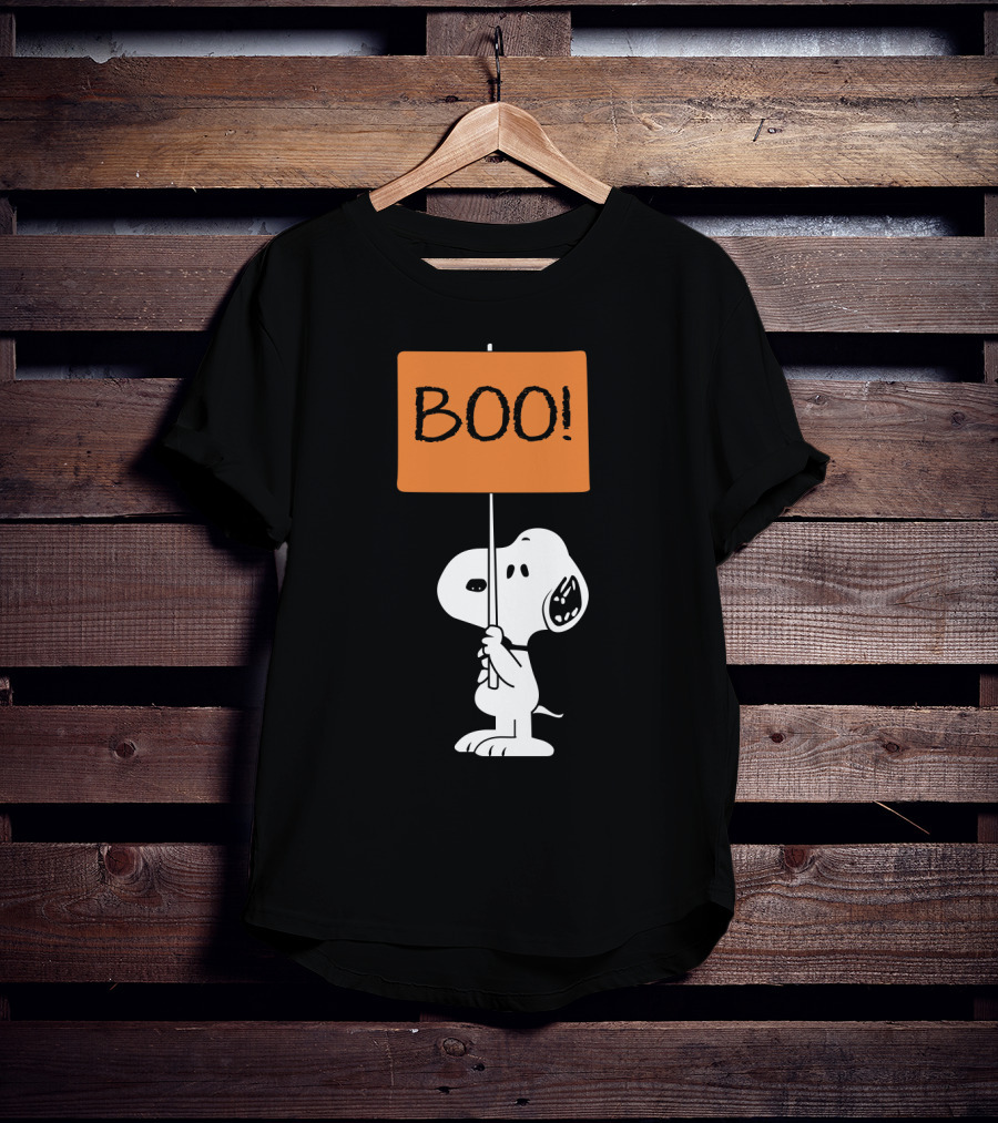Peanuts Halloween Snoopy Holding Boo Sign T-Shirt