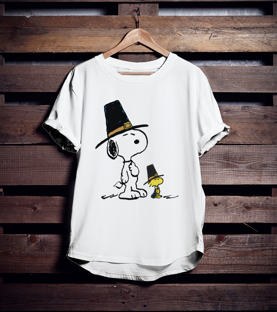 Peanuts Funny Snoopy Woodstock Thanksgiving Pilgrim Hat T-Shirt