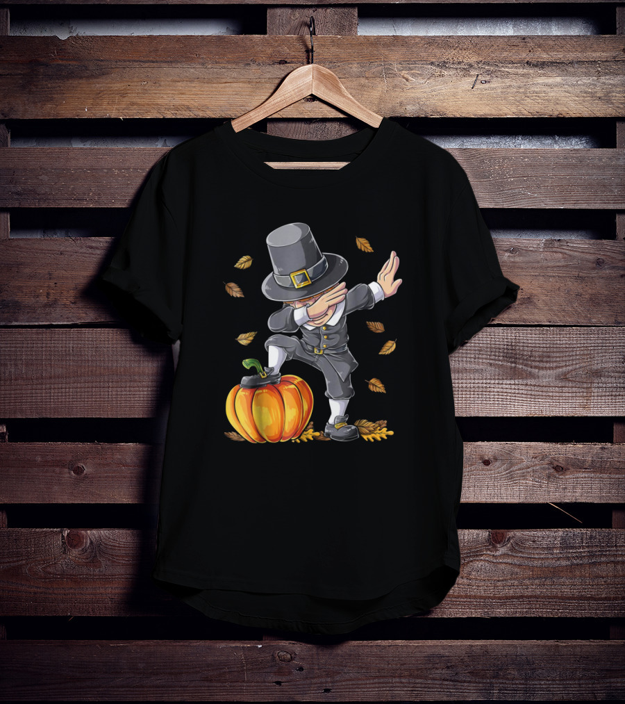 Pilgrim Dabbing On Pumpkin With Falling Autumn Leaves T-Shirt