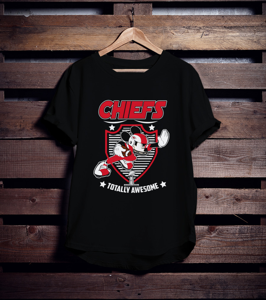 Chiefs Totally Awesome Football Character Badge T-Shirt