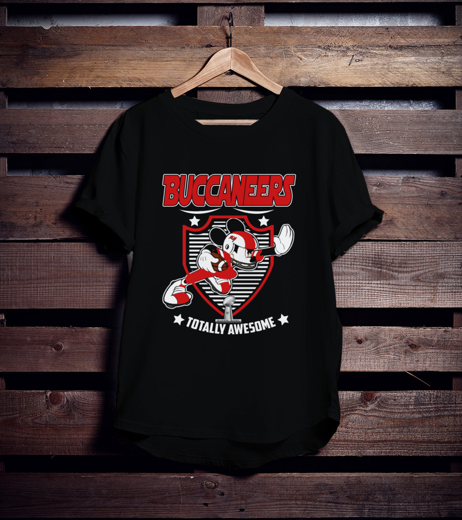 Buccaneers Totally Awesome For Tampa Bay Mickey Fans T-Shirt