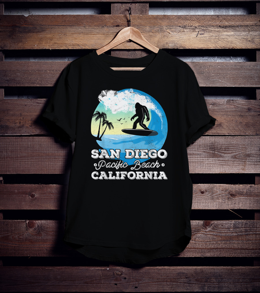 San Diego Pacific Beach California Bigfoot Surfer Adventure Scene T-Shirt