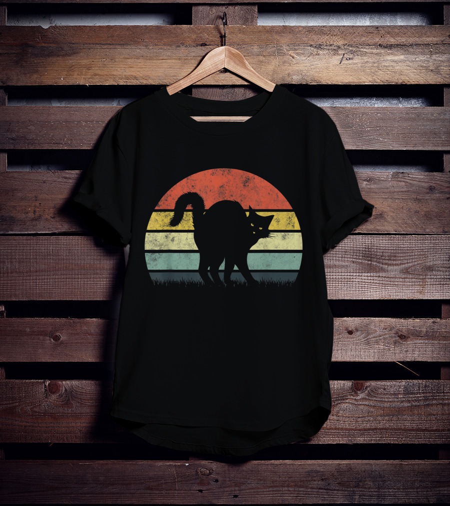 Vintage Retro Scary Black Cat Silhouette Sunset T-Shirt