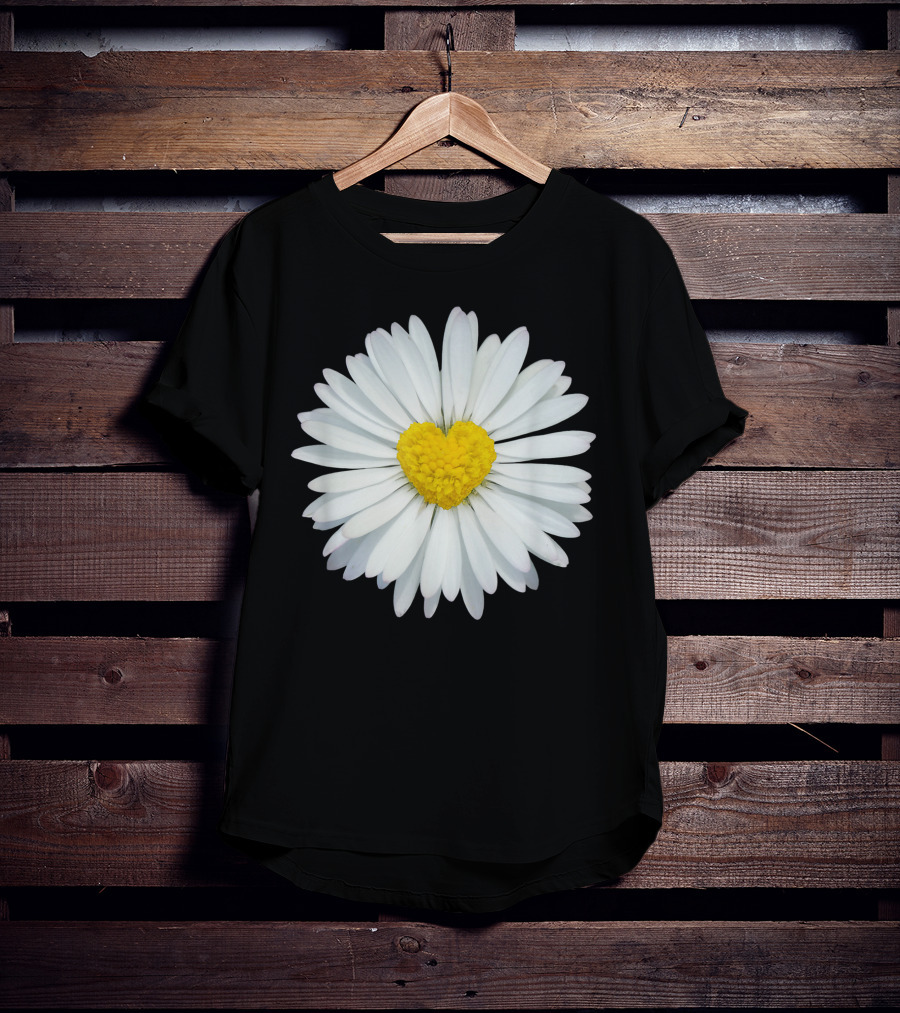 White And Yellow Heart Daisy Blossom T-Shirt
