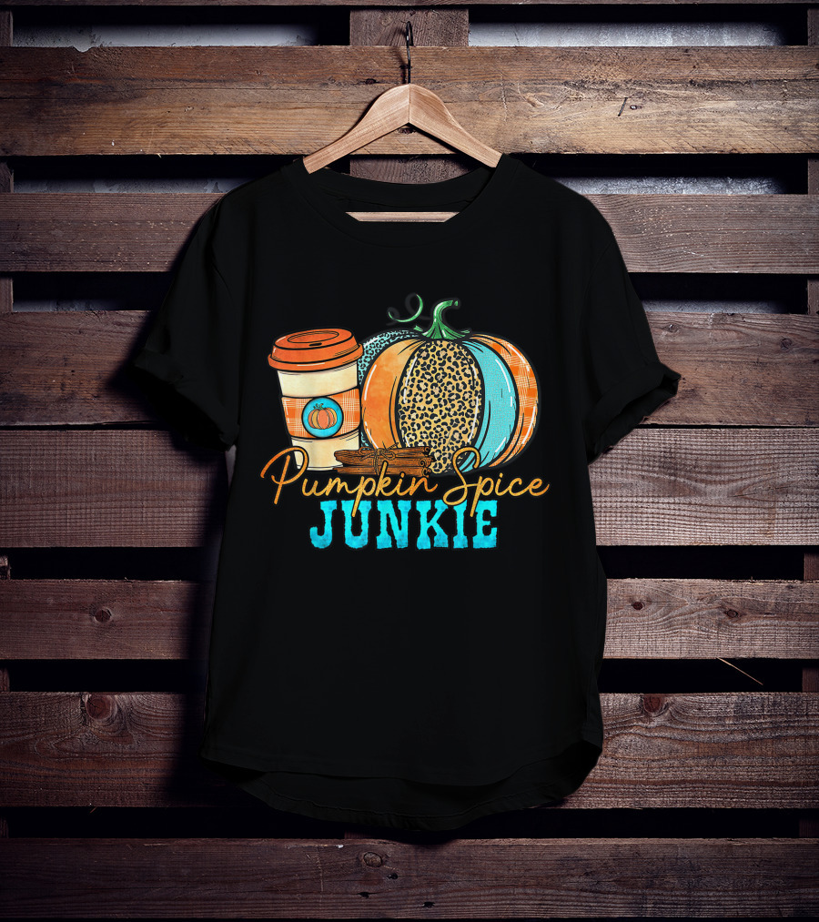 Pumpkin Spice Junkie Coffee Cup With Stylish Pumpkin And Cinnamon Sticks T-Shirt
