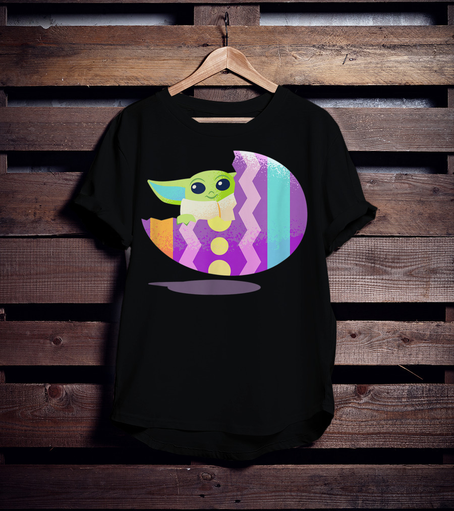 Mandalorian The Child Baby Yoda Pastel Zigzag Easter Egg T-Shirt