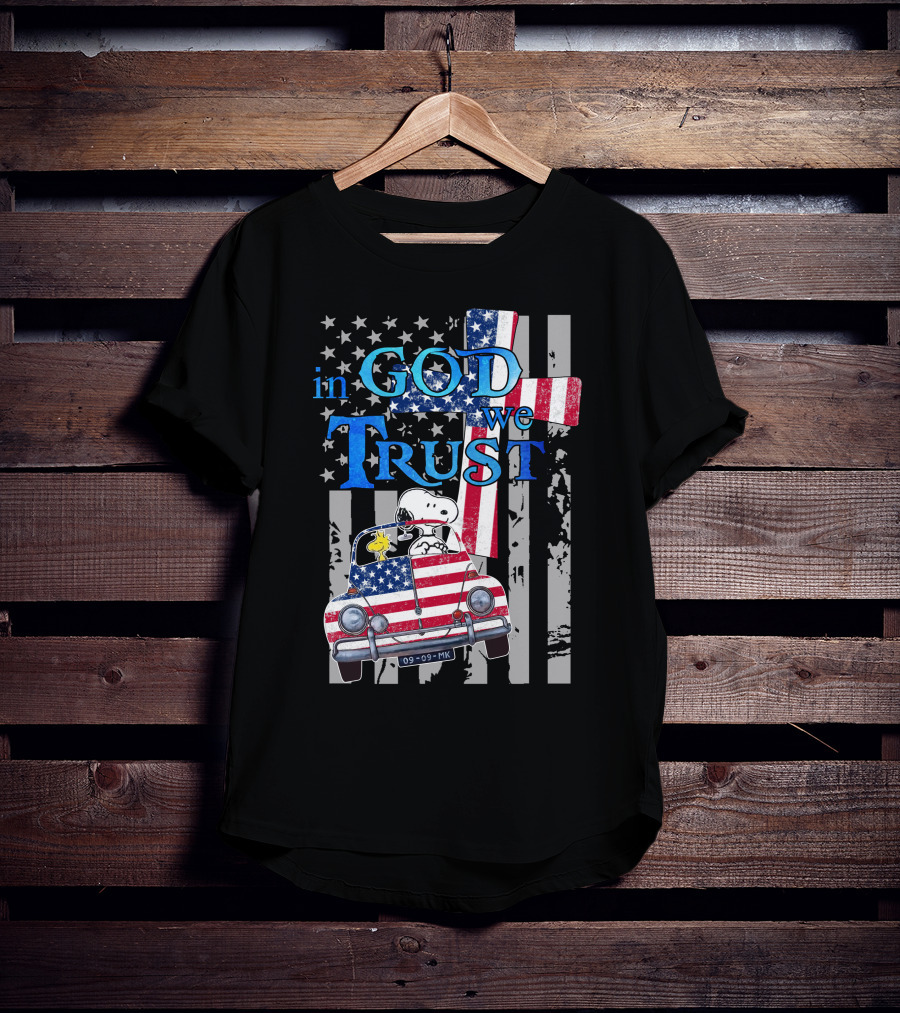 In God We Trust Snoopy Woodstock American Flag Car Patriot T-Shirt