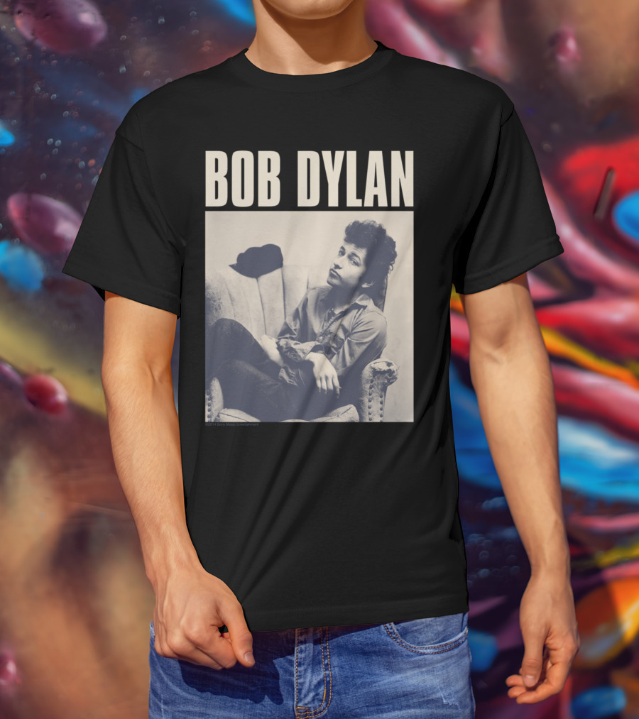 Bob Dylan Sitting On Chair Iconic Photo T-Shirt