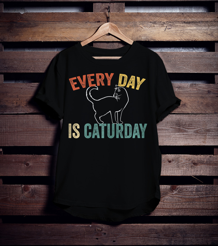 Every Day Is Caturday Cat Lover T-Shirt