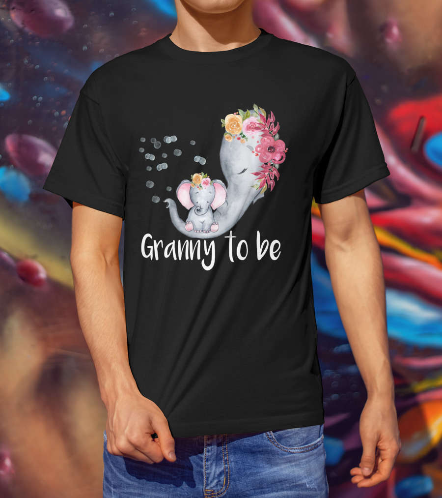 Granny To Be Elephant Baby Shower Floral For Girl T-Shirt