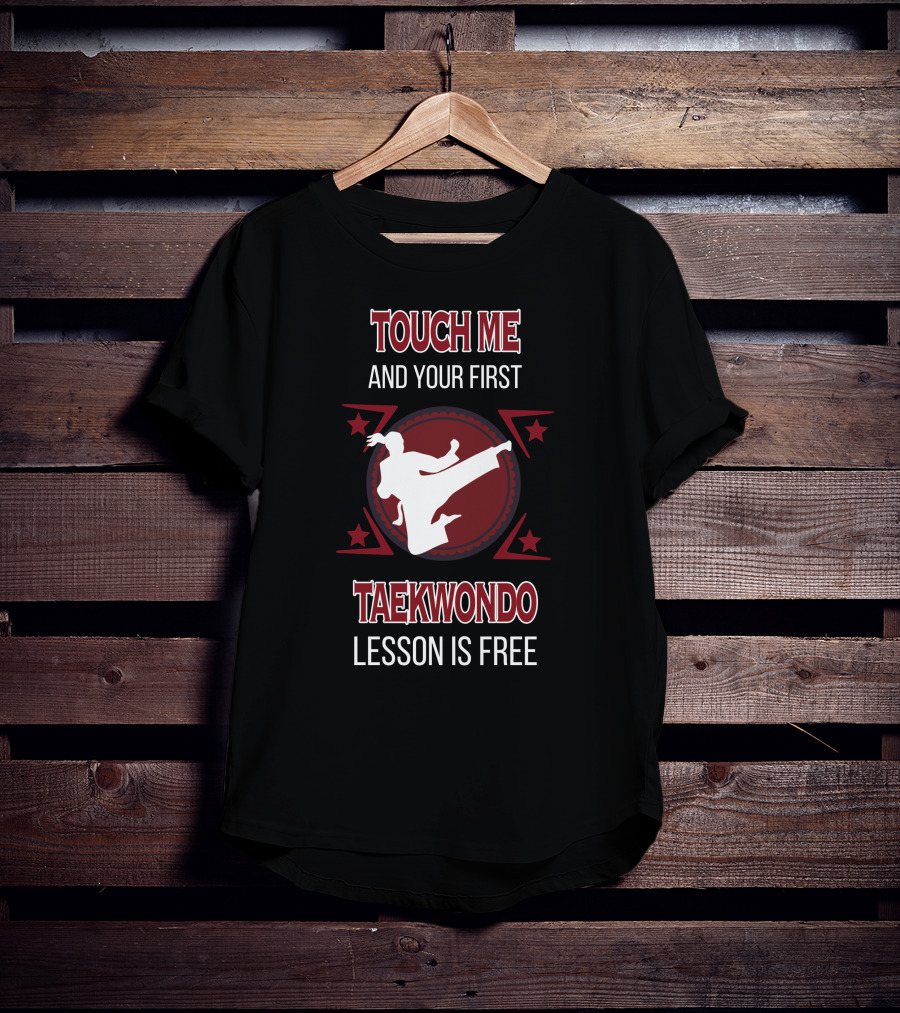 Touch ME Taekwondo Kicking Star Motif T-Shirt