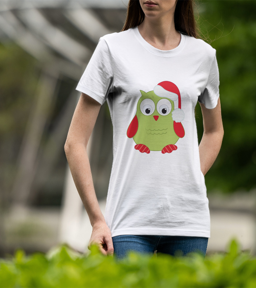 Cute Santa Owl Christmas Green And Red Cartoon Owl Santa Hat T-Shirt