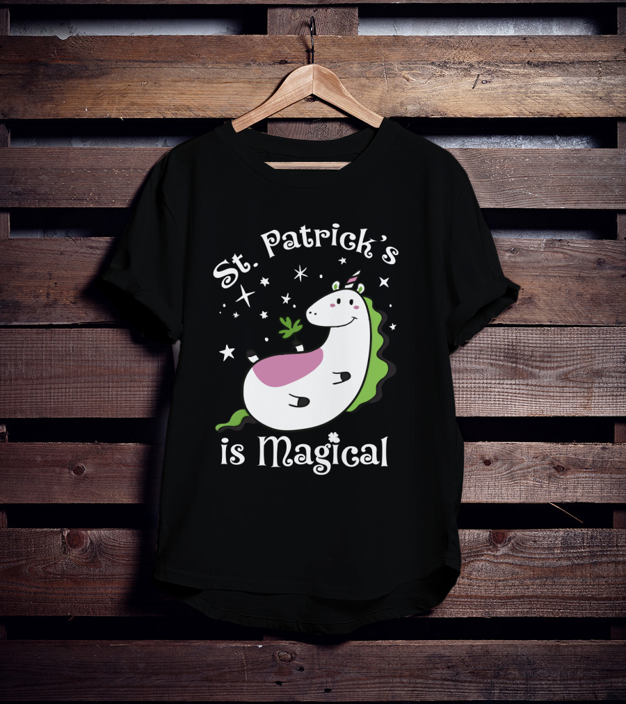 St. Patrick's Is Magical Shamrock Unicorn With Stars And Green Mane T-Shirt