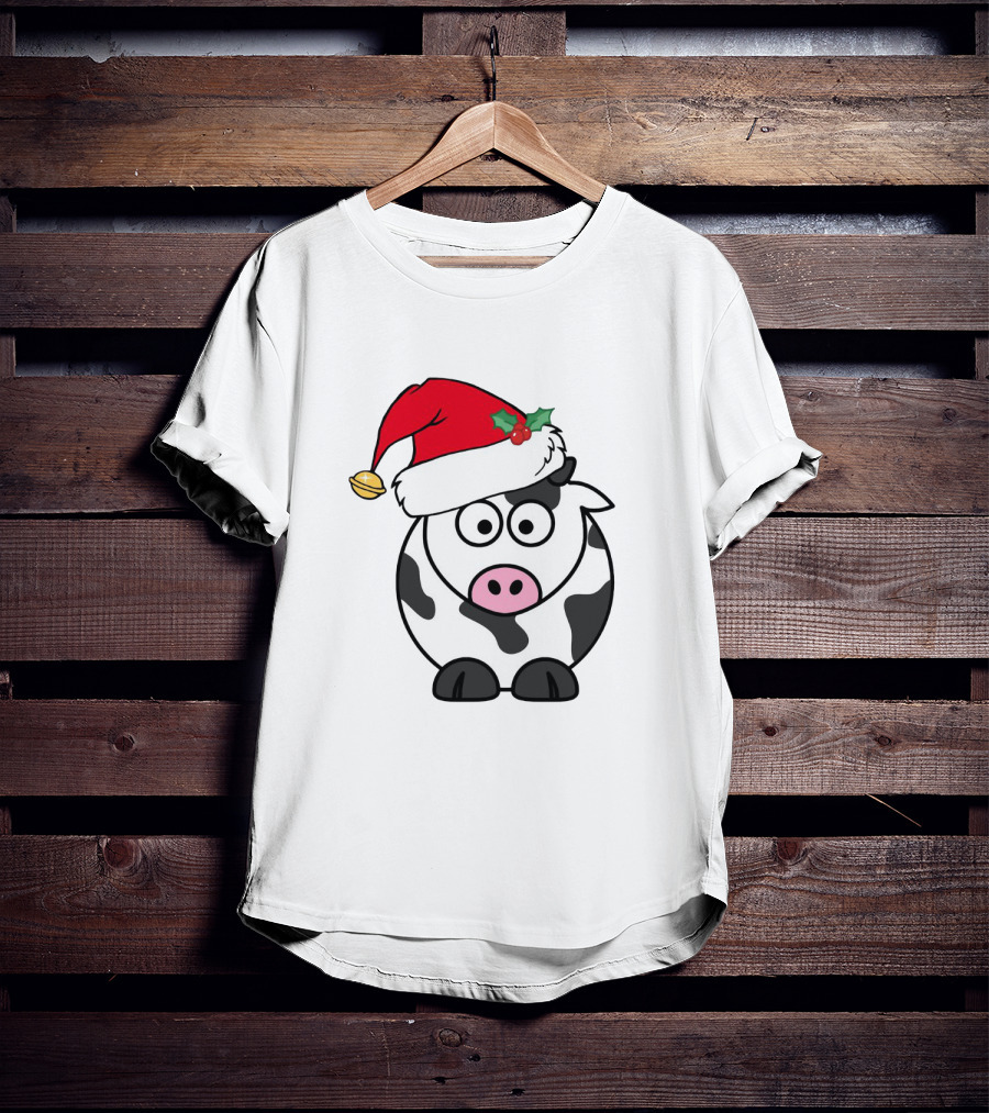 Cartoon Cow With Santa Hat And Holly Christmas Charm T-Shirt