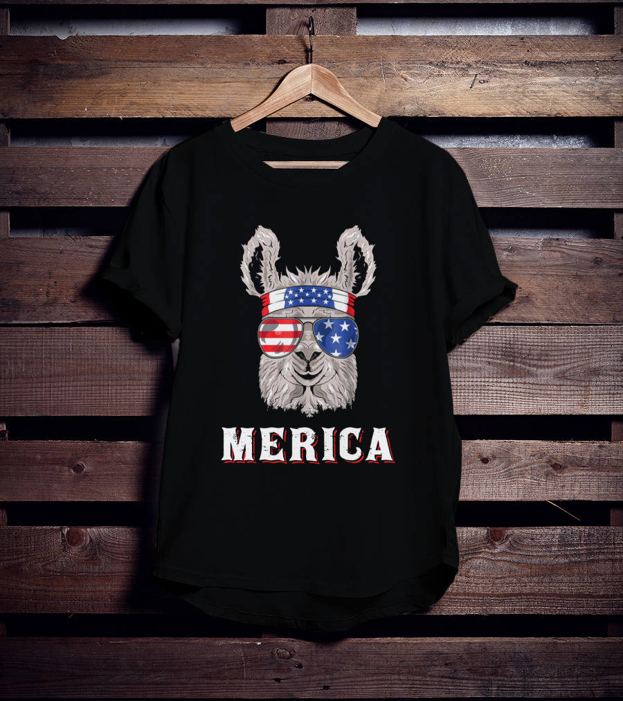 Llamerica Merica American Llama In Stars And Stripes Bandana And Sunglasses T-Shirt