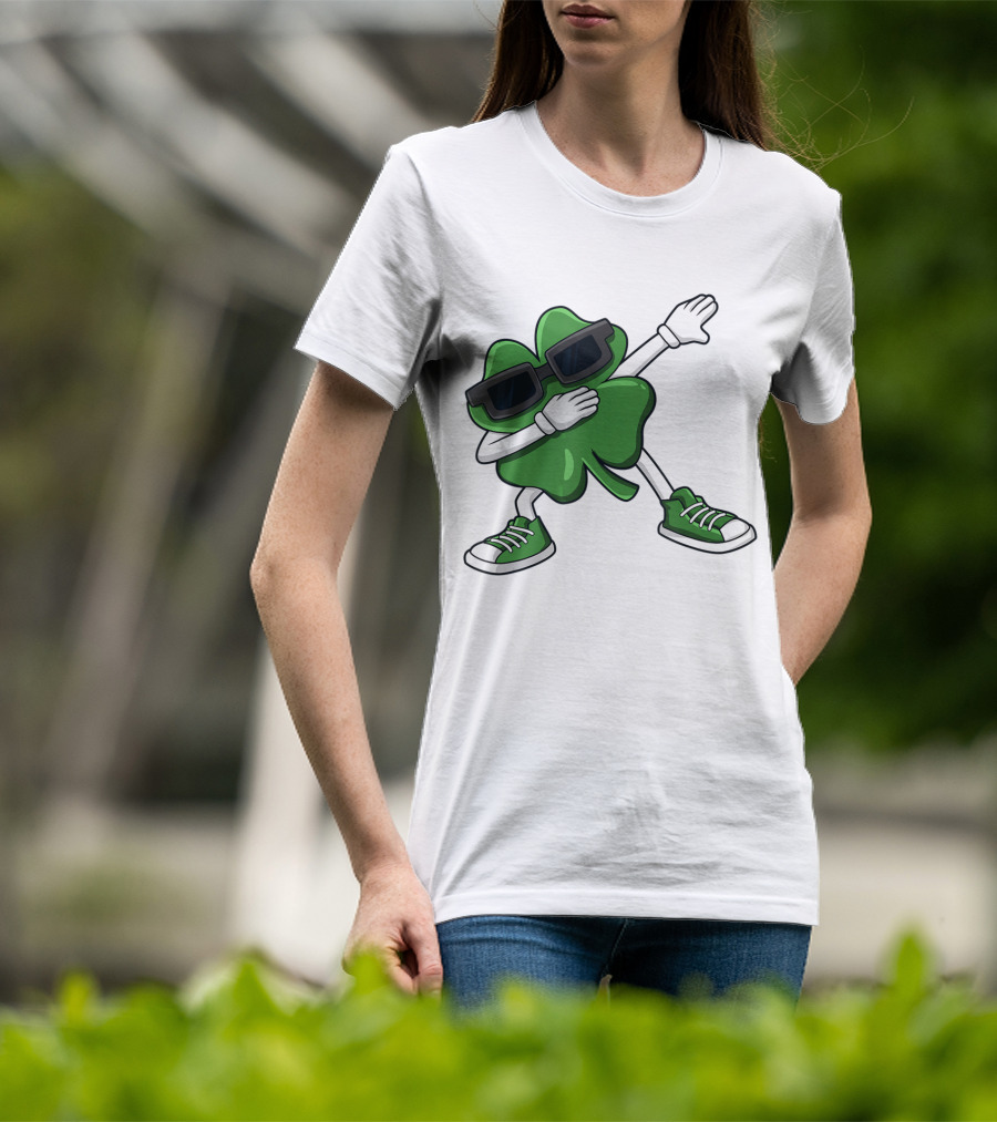 Dabbing Shamrock St Patrick's Day Funny Dab Dabbin' Clover Wearing Sunglasses T-Shirt