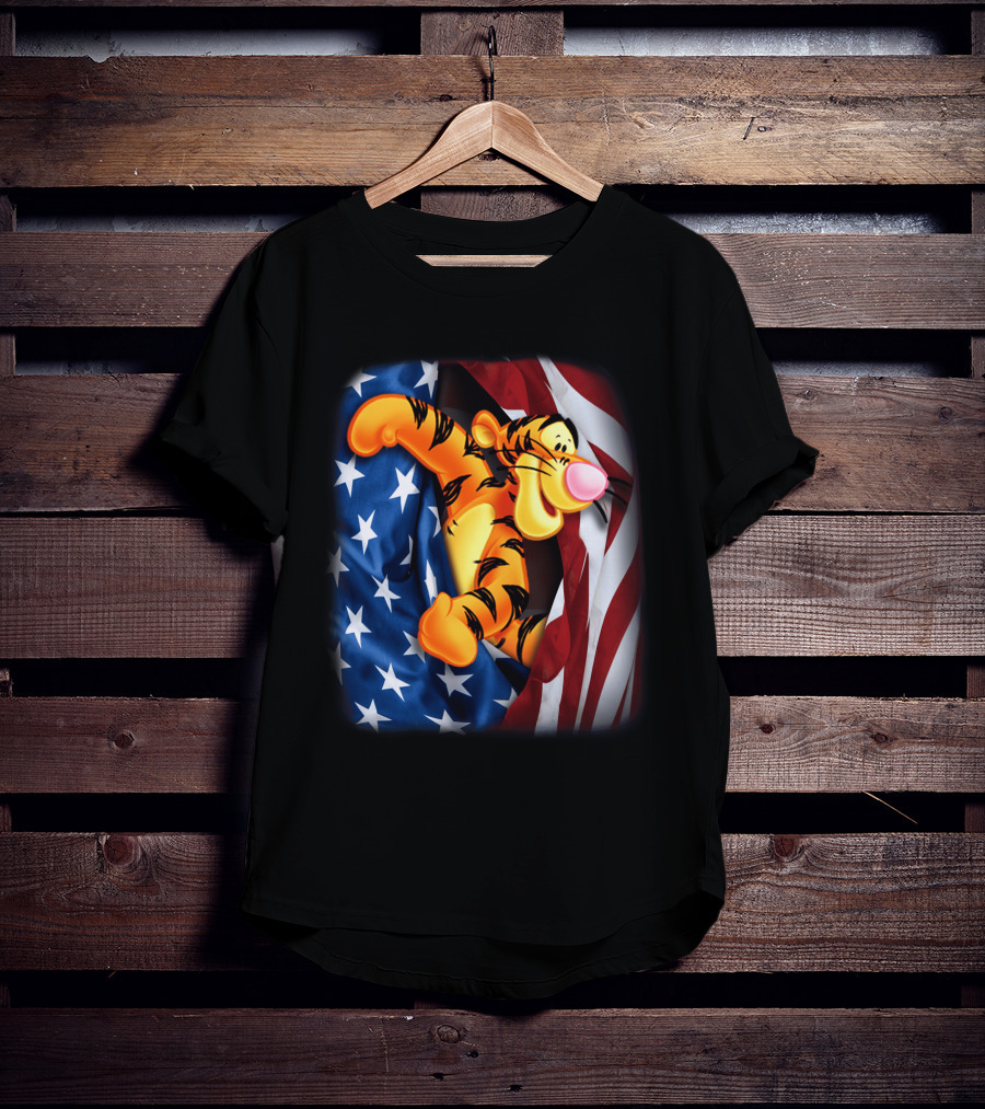 Tigger Celebrating Independence Day With American Flag T-Shirt