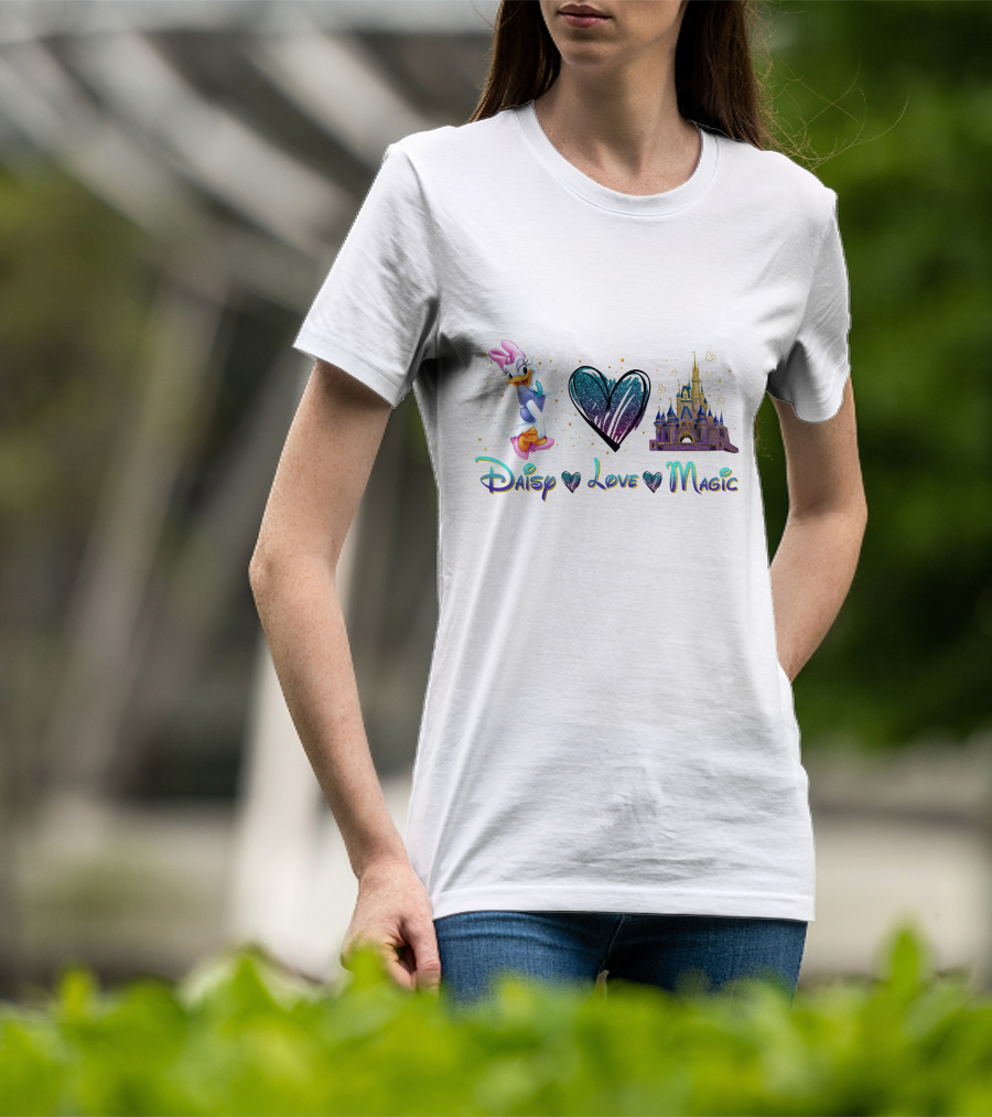 Daisy Love Magic Heart Castle T-Shirt