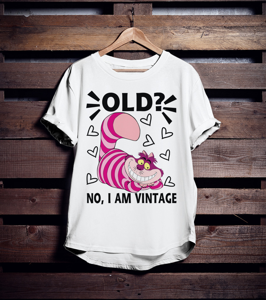 OLD NO I AM VINTAGE Cheshire Cat Hearts T-Shirt