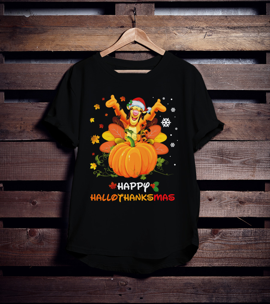 Happy Hallothankmas Tigger Santa Pumpkin Snowflakes Leaves T-Shirt