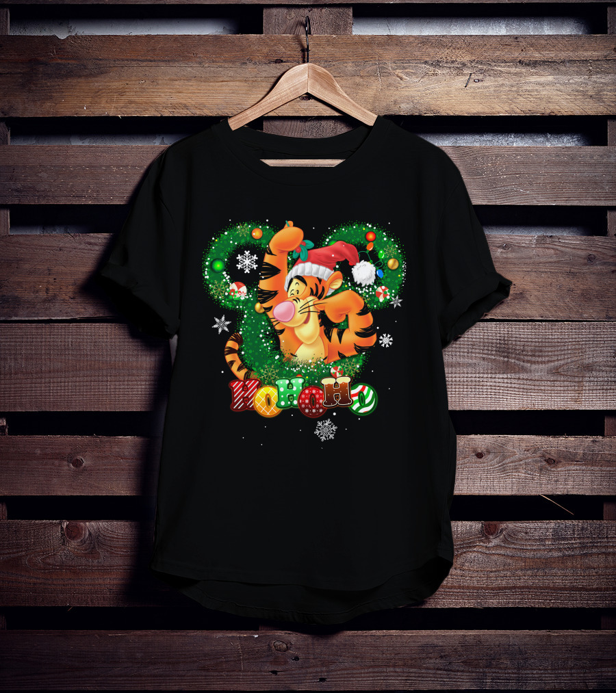 TG HHH Christmas Ho Ho Ho Tigger Santa Hat Snowflakes Holiday Wreath T-Shirt