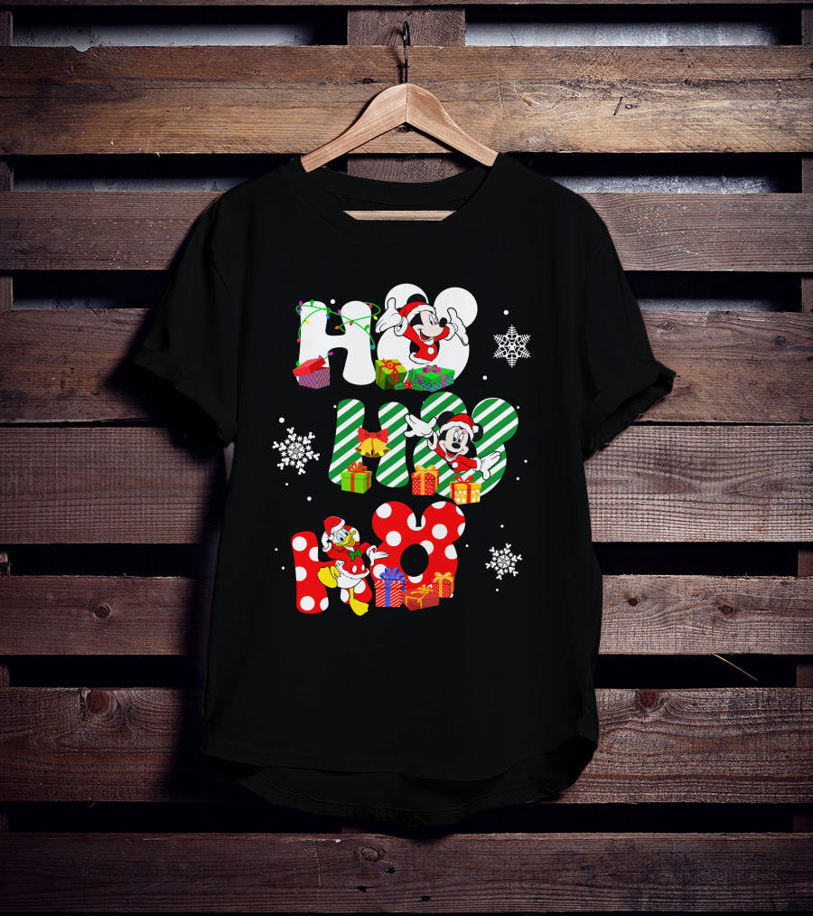 Mickey Mouse And Donald Duck Ho Ho Ho Christmas Snowflakes And Presents T-Shirt